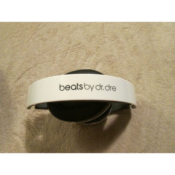 Beats By Dre Monster Studio Headphones - Picture 3 of 4